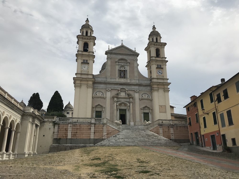 Lavagna Basilica di Santo Stefano.JPG