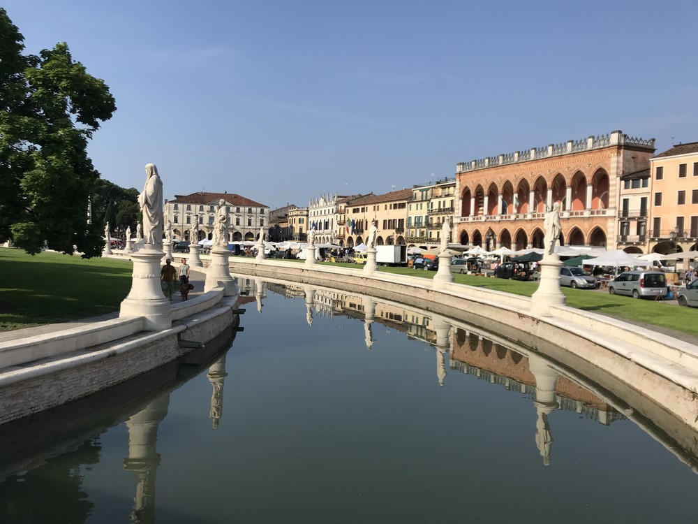 Padova - Prato della Valle.JPG