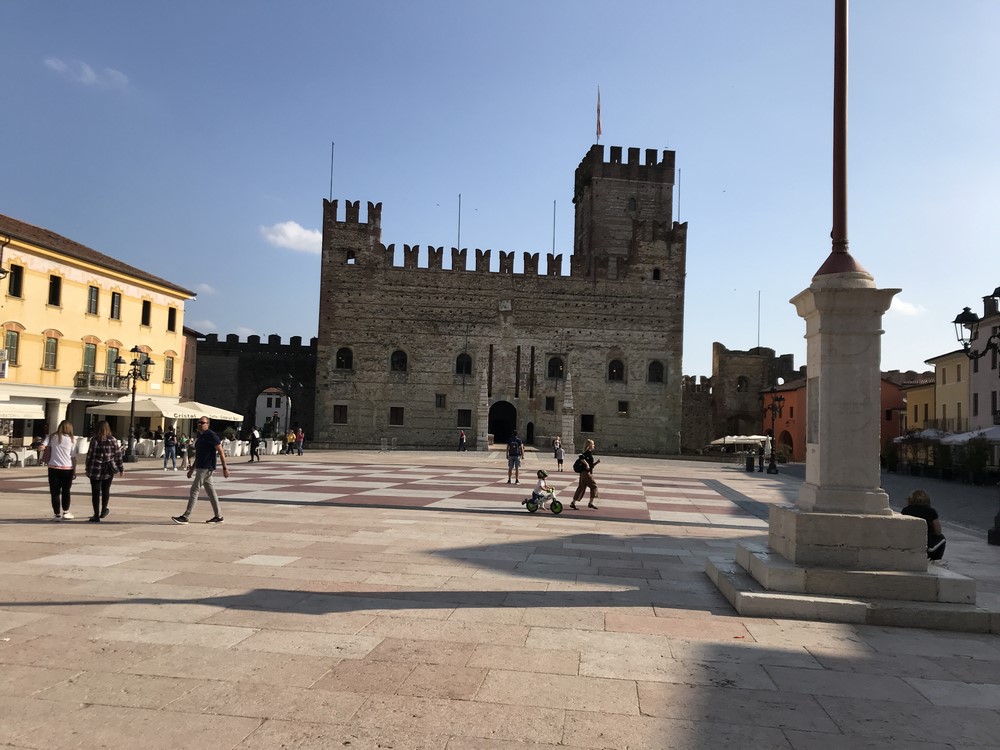 Marostica piazza degli scacchi.JPG